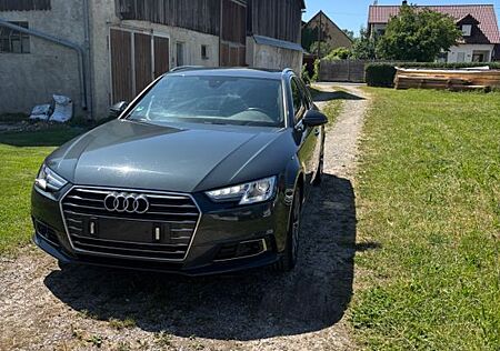 Audi A4 2.0 TFSI S tronic design Avant design