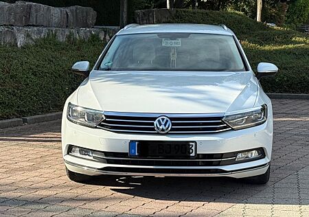 VW Passat Variant Volkswagen 2.0 TDI Highline Scheckheft