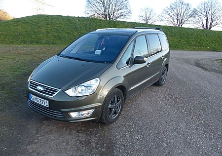 Ford Galaxy 2,2 TDCi 147kW DPF Titanium Autom. Ti...