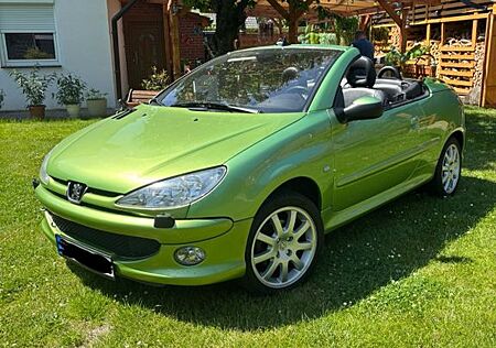 Peugeot 206 CC Cabrio Grün