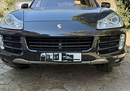 Porsche Cayenne S V8 4.8L Voll Ausstattung neuer Motor