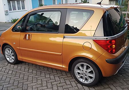 Peugeot 1007 Premium 1.6l-16V Benzin, Automatik, Klima