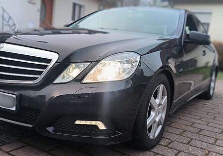 Mercedes-Benz E 200 BlueEFFICIENCY AVANTGARDE AVANTGARDE