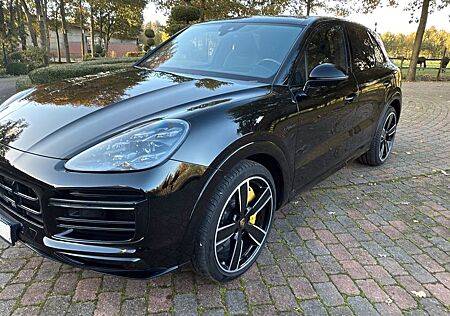 Porsche Cayenne Turbo S E-Hybrid