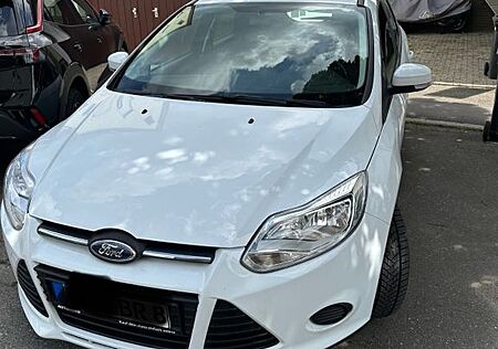 Ford Focus 1,0 EcoBoost 74kW Ambiente Turnier Amb...