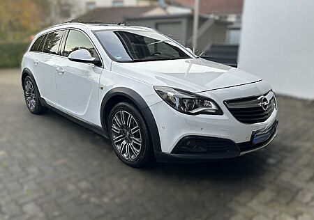 Opel Insignia Country Tourer -Vollaus. 8-Fach bereift