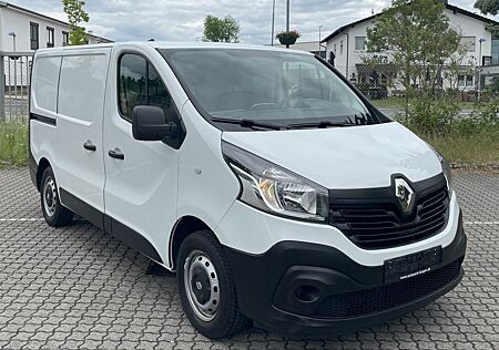 Renault Trafic L1H1 WÜRTH Regale Klima Navi PDC 1.HD