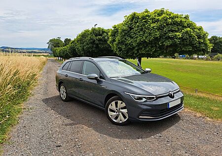 VW Golf Volkswagen 1.5 TSI OPF 110kW Style Variant * AHK TOP