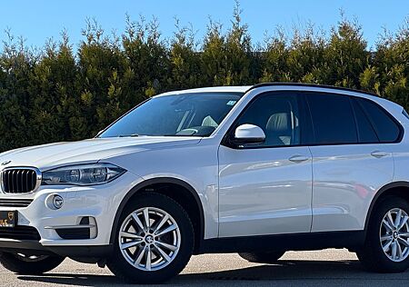 BMW X5 xDrive 30 d-HeadUp-Pano-Leder-AHK-Euro6-SH