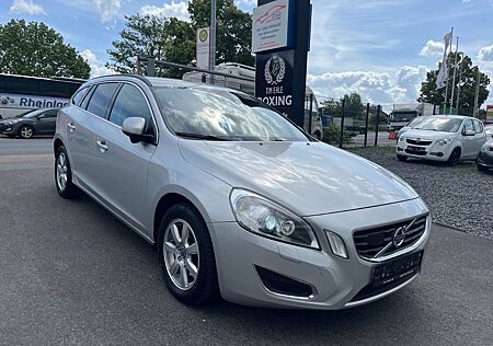 Volvo V60 Summum/Distronic/Leder/Navi/Si-Hz/Blis/Xenon