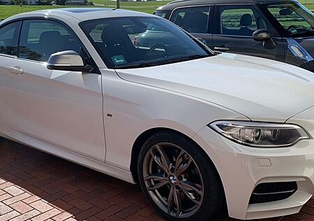 BMW M235i Coupé - weiß - Unfallfrei
