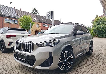 BMW X1 20 i sDrive M Sport PANO,HUD,360°KAM,AHK