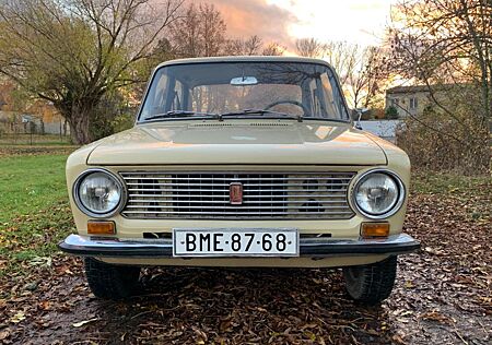 Lada 1200