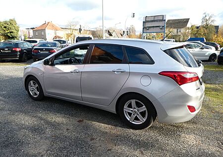 Hyundai i30 cw Trend 2.Hand,Scheckheft gepflegt