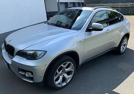 BMW X6 xDrive40d - Tüv Neu - Softclose - HUD