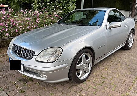 Mercedes-Benz SLK 230 KOMPRESSOR (Cabrio) mit wenig Kilometern