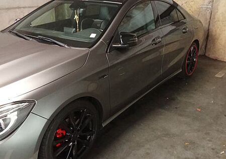 Mercedes-Benz CLA 220 CDI -