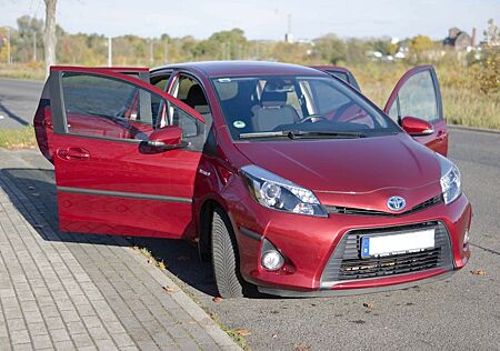 Toyota Yaris gebraucht kaufen Toyota Yaris Hybrid Edition2014! Automatik/Klima