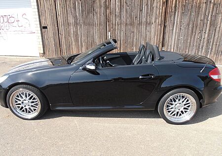 Mercedes-Benz SLK 350 -XENON/NAVI/SHZ/AIRSCARF
