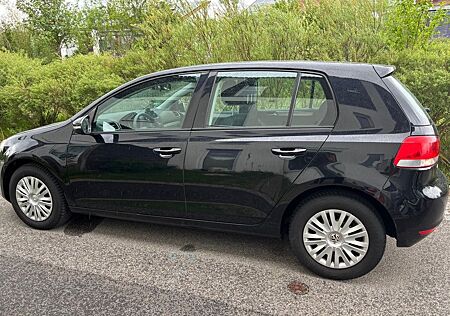 VW Golf Volkswagen 1.2 TSI 63 kW Trendline