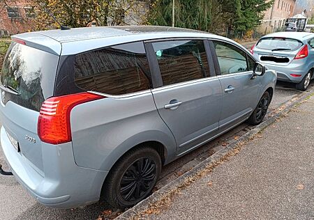 Peugeot 5008 1.6 Platinum 155 THP Platinum