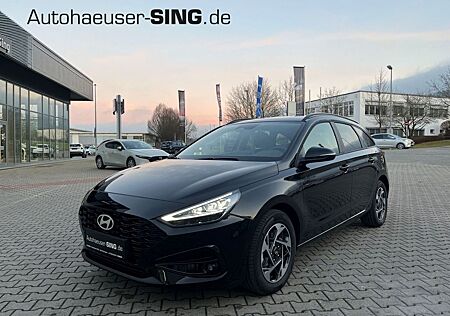 Hyundai i30 i30cw Kombi Automatik M-Hybrid LED Kamera