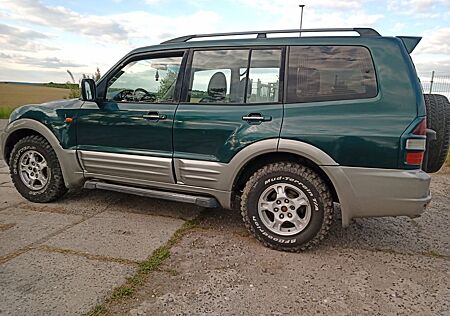 Mitsubishi Pajero 3,2 DI-D Avance Avance