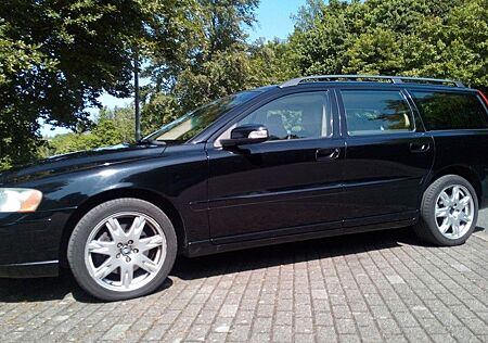 Volvo V70 D5 Automatik 6-Gang Klimaautomatik, AHK