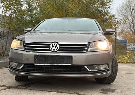 VW Passat Volkswagen Lim. Trendline BlueMotion