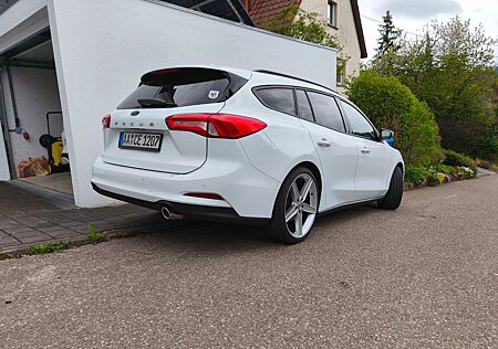 Ford Focus 1,0 EcoBoost 92kW Trend Turnier Trend