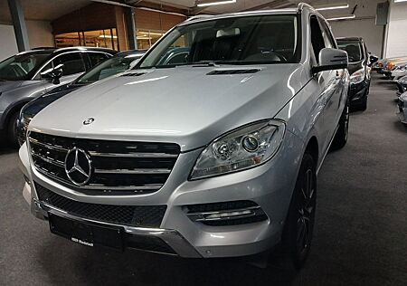 Mercedes-Benz ML 250 CDI BlueTec HU 1/2028 SERV NEU NAVI EGLSD