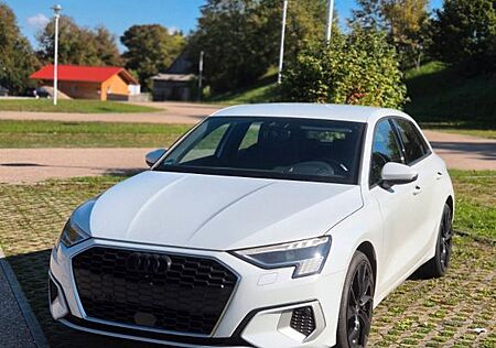Audi A3 35 TDI S tronic Vitual+ACC+Matrix Sline Inter