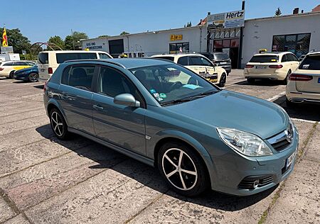 Opel Signum 1.9 CDTI 110kW -