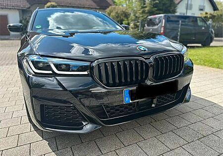 BMW 530d xDrive Touring,360°,Head-up,Schiebedach