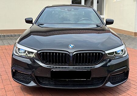 BMW 530e iPerformance Hybrid/M-Paket/Keyless Go/Voll