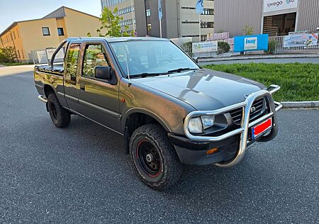 Opel Campo 3.1TDS SportCab 4x4 Chrompaket Klimaanlage
