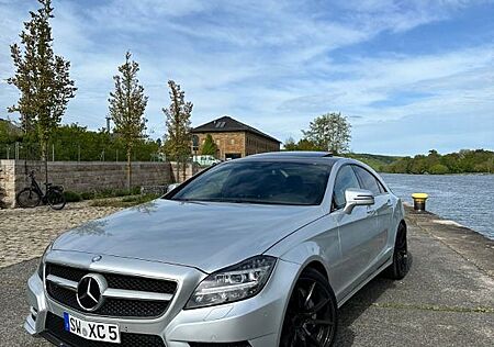 Mercedes-Benz CLS 500 TÜV Neu S-Heft B&O 88TKM HDH Abgas DEU