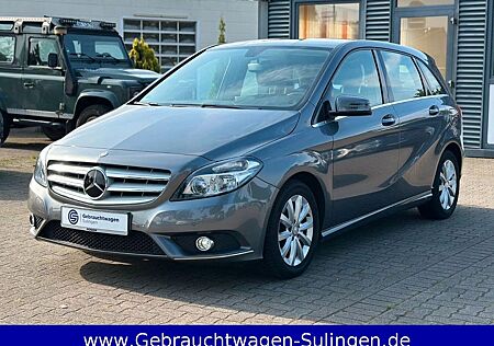 Mercedes-Benz B 180 B-Klasse AUTOMATIK NAVI SHZ AHK PDC