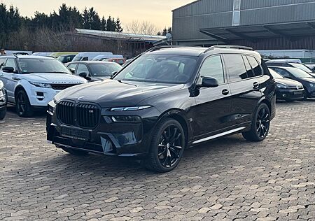BMW X7 M60 * B&W * Sky-Lounge *