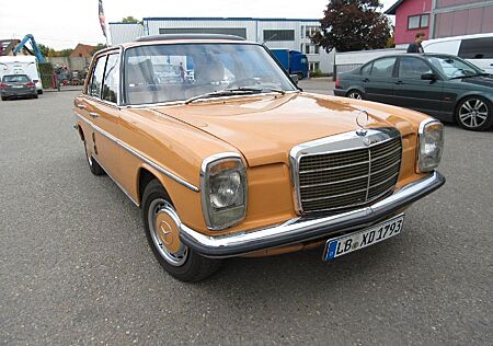 Mercedes-Benz 200 /8 Typ 115