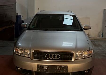 Audi A4 gebraucht kaufen Audi A4 B6 1.9TDI silber