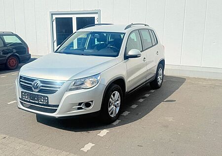 VW Tiguan Volkswagen 2.0 TDI Automatik 4MOTION Track & Fie...