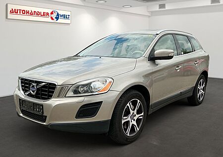Volvo XC 60 AT 4x4 Leder Xenon Navi Memo AAC SHZ