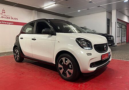 Smart ForFour * BT + USB + FM + 4 Sitze *