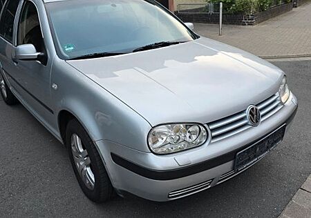 VW Golf Volkswagen 1.6 Variant Kombi Tüv bis 05.26 Zahnri neu