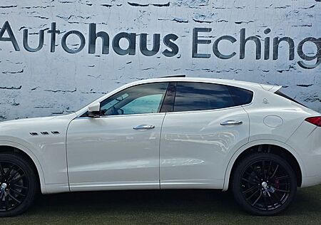 Maserati Levante S Q4*Pano*B&W*360°*SHZx4*Volleder*Luftfa