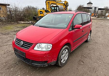 VW Touran Volkswagen 1.6 Highline