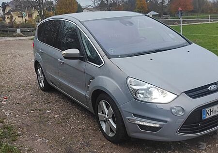 Ford S-Max 2,0 TDCi Standheizung AHK Abstandstempomat