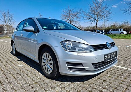 VW Golf Volkswagen 1.6 TDI Comfortline BlueMotion Comfortline