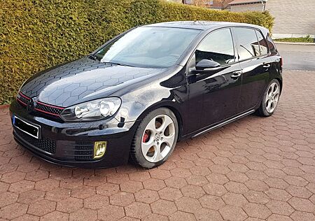 VW Golf Volkswagen 2.0 TSI GTI mit Gewindefahrwerk